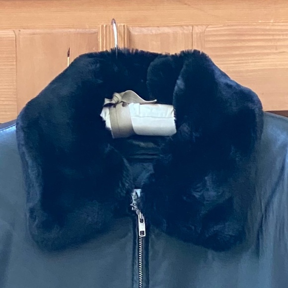 Black Leather Car Coat with detachable Faux Fur Collar - Picture 10 of 10